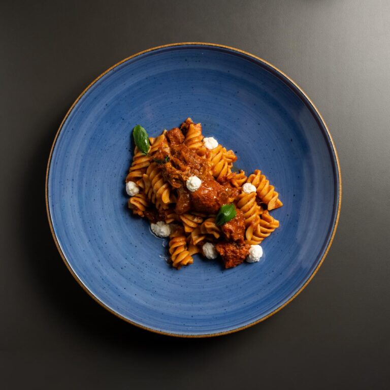 Fusilloni al ragù napoletano